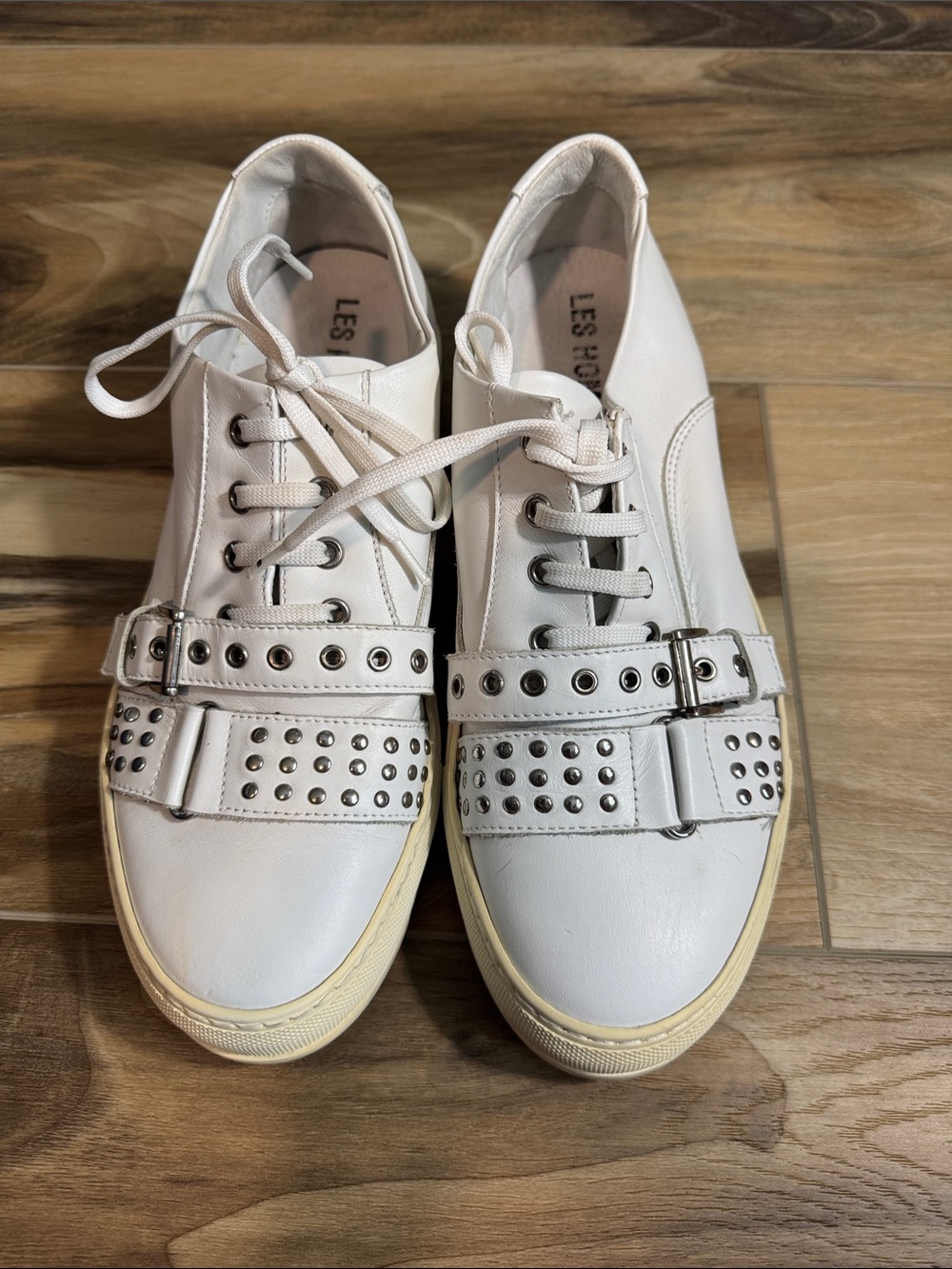 Les Hommes Studded Buckle Leather Sneakers – Men’s EU 42 / US 9 Italian Luxury